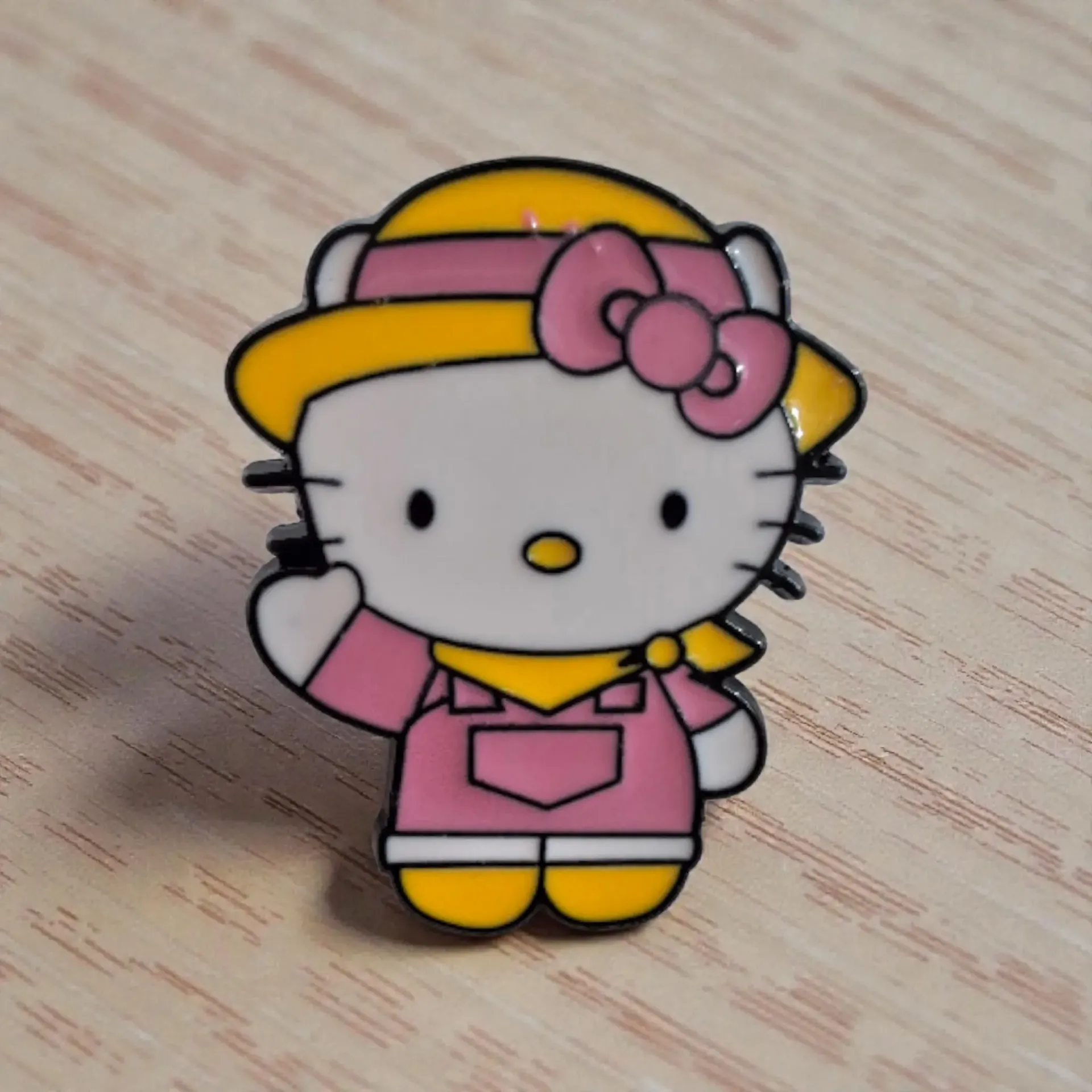 [HKF002] Hello Kitty con gorrito