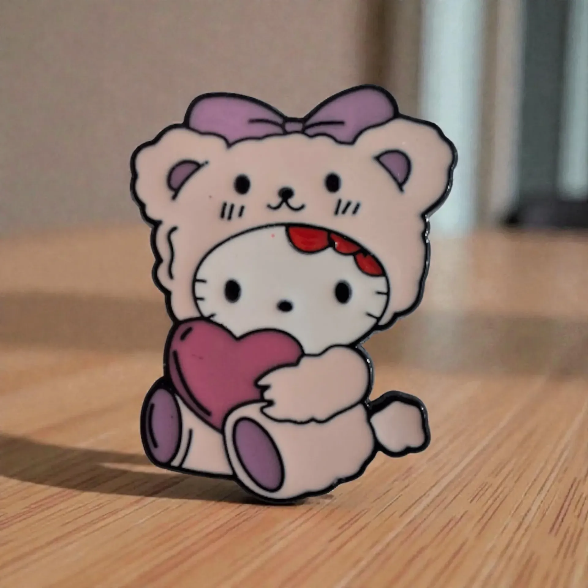 [HKF007] Hello Kitty traje de osito