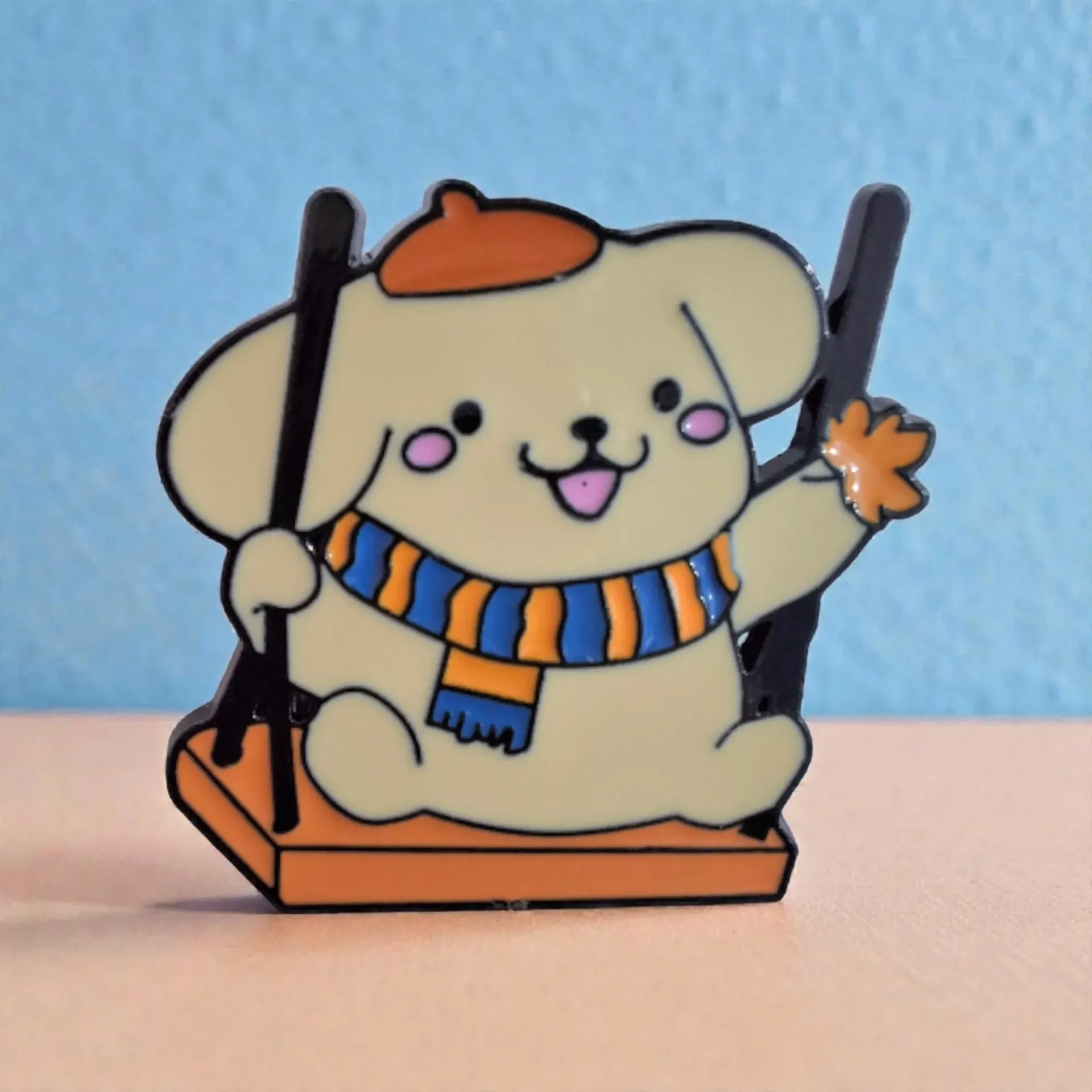 [HKF009] Pompompurin en columpio